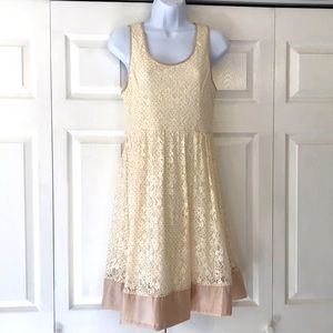 A’Reve Sleeveless Embellished Lace Dress Women’s Size Small